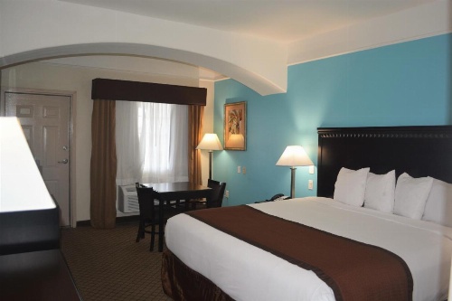 Baymont by Wyndham Galveston image 16