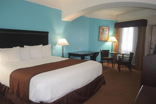 Baymont by Wyndham Galveston image 20
