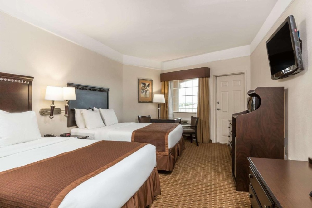 Baymont by Wyndham Galveston Image 28